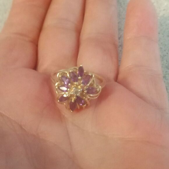 10k diamond and marquise cut amethyst ring size 7 - Picture 3 of 5